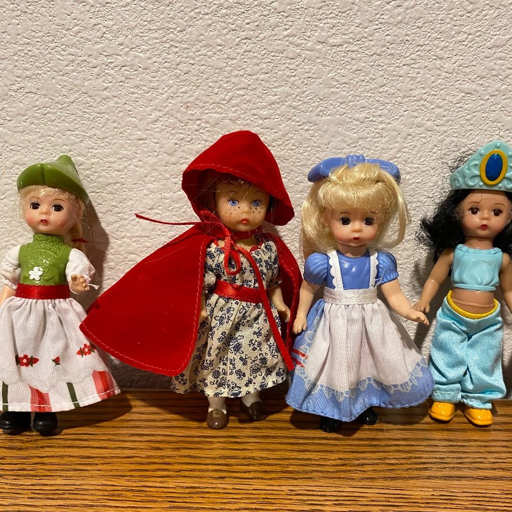 Six Madame Alexanders Doll Assortment - Picture 13 of 14